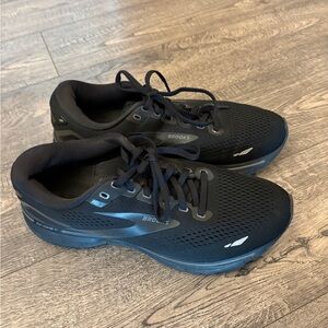 Brooks Ghost 15 Women’s Black Shoes Size 10 (W) Wide